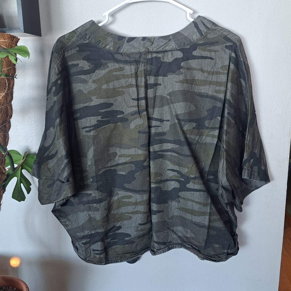 Express Crop Top - Picture 4 of 4